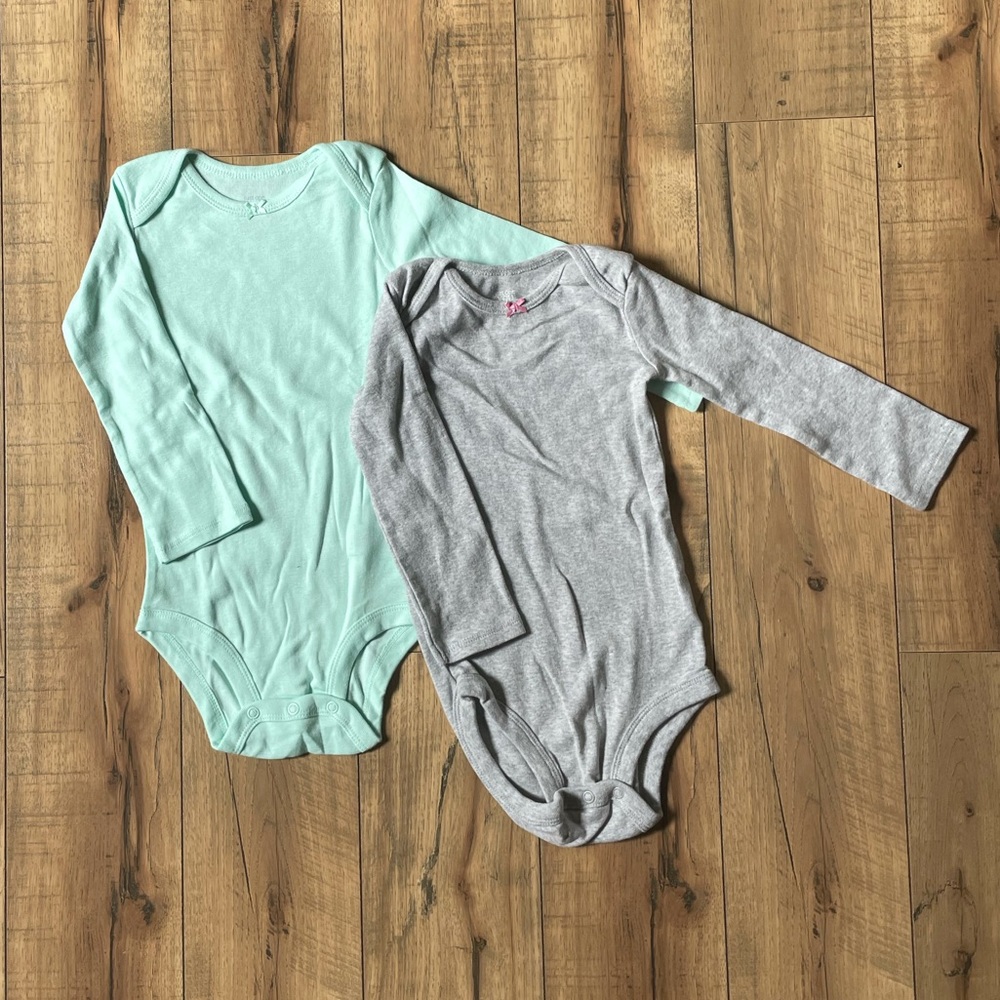Two 18M onesies mint grey